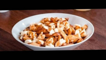 La Poutine à Ti-bi food