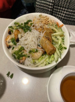 Le's Pho food