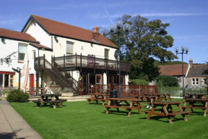 The Windsor Castle Bar And Restaurant outside