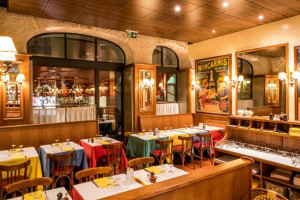 Le Relais De L'entrecote food