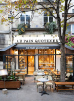 Le Pain Quotidien Marais inside