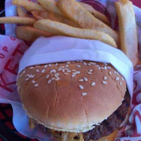 Red Robin Gourmet Burgers And Brews food