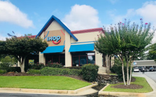 Ihop outside