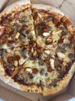 Domino's Pizza Poitiers Avenue De Nantes food