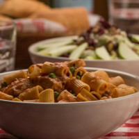 Buca Di Beppo Houston Speedway food