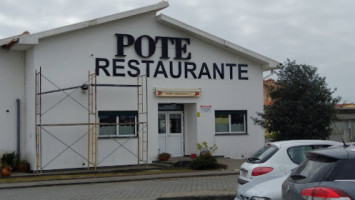 Pote outside