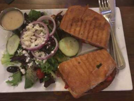 Anna's Harborside Grille food