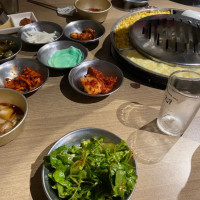 Ari Korean Bbq food