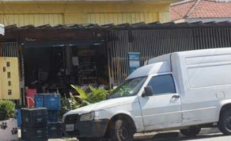 E Mercearia Tijuca outside