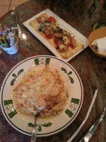 Olive Garden food