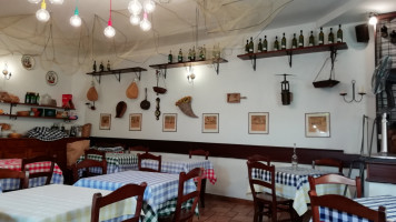 Osteria Alla Rosa inside