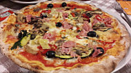 Pizzeria Vesuvio food