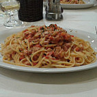 Le Tre Tortore food