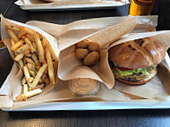 Garage Burgerbar food