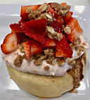 Cinnaholic food