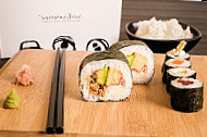 Sushicatessen food