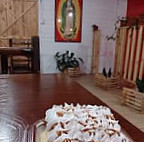 Panaderia Y Pizzeria Mi Reina Guadalupana food