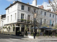 The Devonshire Arms In Kensington outside