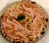 Pizzeria La Piana food