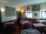 Osteria San Lazzaro inside