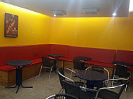 RESTAURANTE 2 X 1 PIZZA. inside