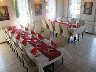 Restaurant Emaus food