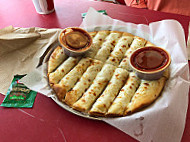 Studebaker's Pizza food