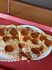 New York Grand Pizza food