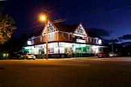 The Cricketers Arms outside