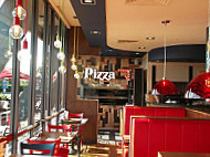 Pizza Hut inside