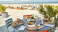 La Villa Sur La Plage food