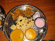 Shri Mahalaxmi Bhojanalaya food