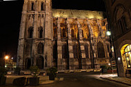 Le Bistrot De La Cathedrale outside