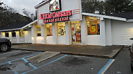 Little Caesars Pizza outside