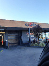 Oporto Plumpton Drive Thru