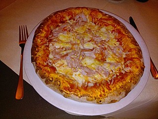 Villa Meschik Pizzeria Enoteca