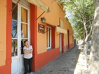 Dona Irma, Salon Comedor