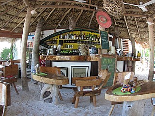 Barquito Mawimbi Beach Bar & Restaurant