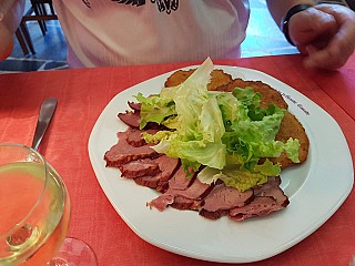 Auberge Au Pied de La Grande Cascade