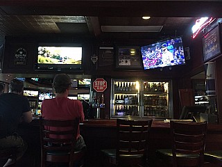 Bogey's Pub & Pizza