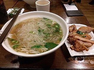 Viet's Choice 越棧越式湯粉專門店