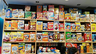 Cereal Hunters Café