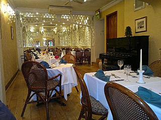 Raffles Restaurant Kenilworth