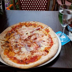 Pizza Regina