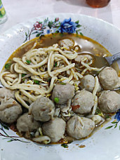 Mie Baso Komar Aif