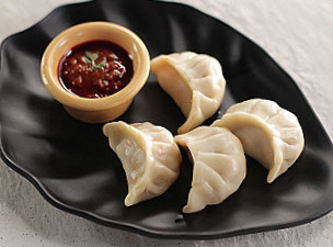 Momos Culture