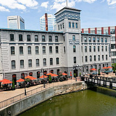 Casa Del Barco Canal Walk