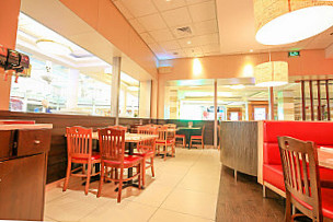 Pizza Hut, Sharq Mall