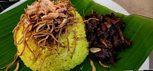 Pas Mantap Nasi Kuning