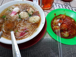 Mie Sop Hj Legiyem